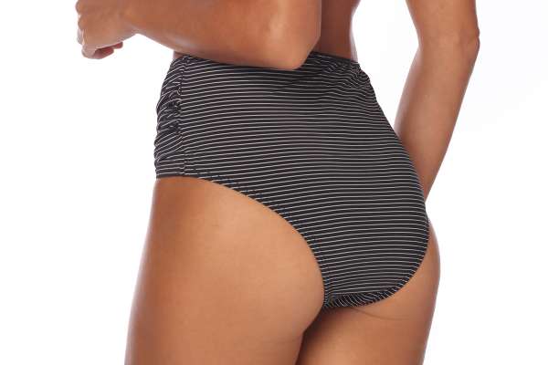 thumb-nossos-produtos-hot-pant-foto-02